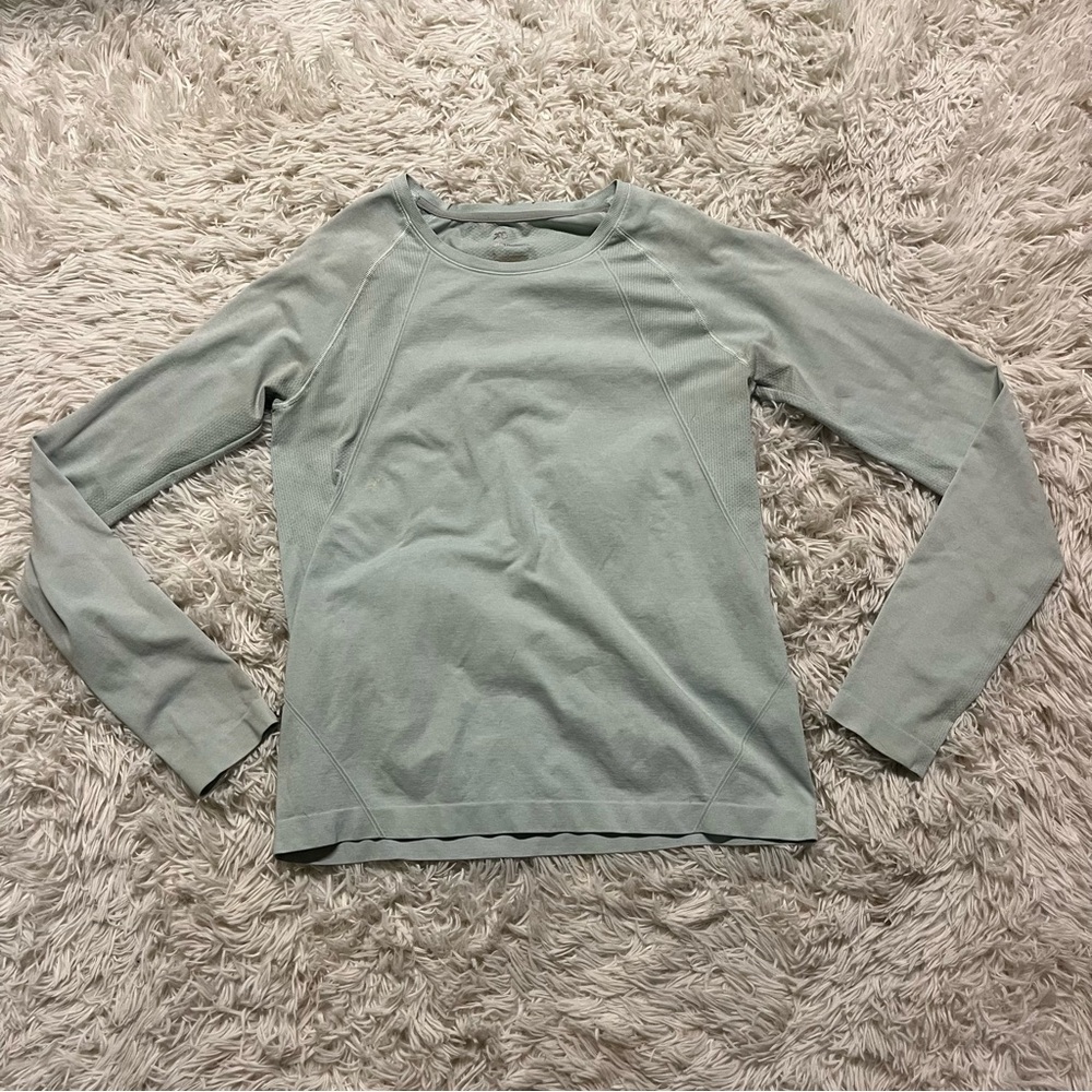 all in motion Long Sleeve Tee in Light Sage Green